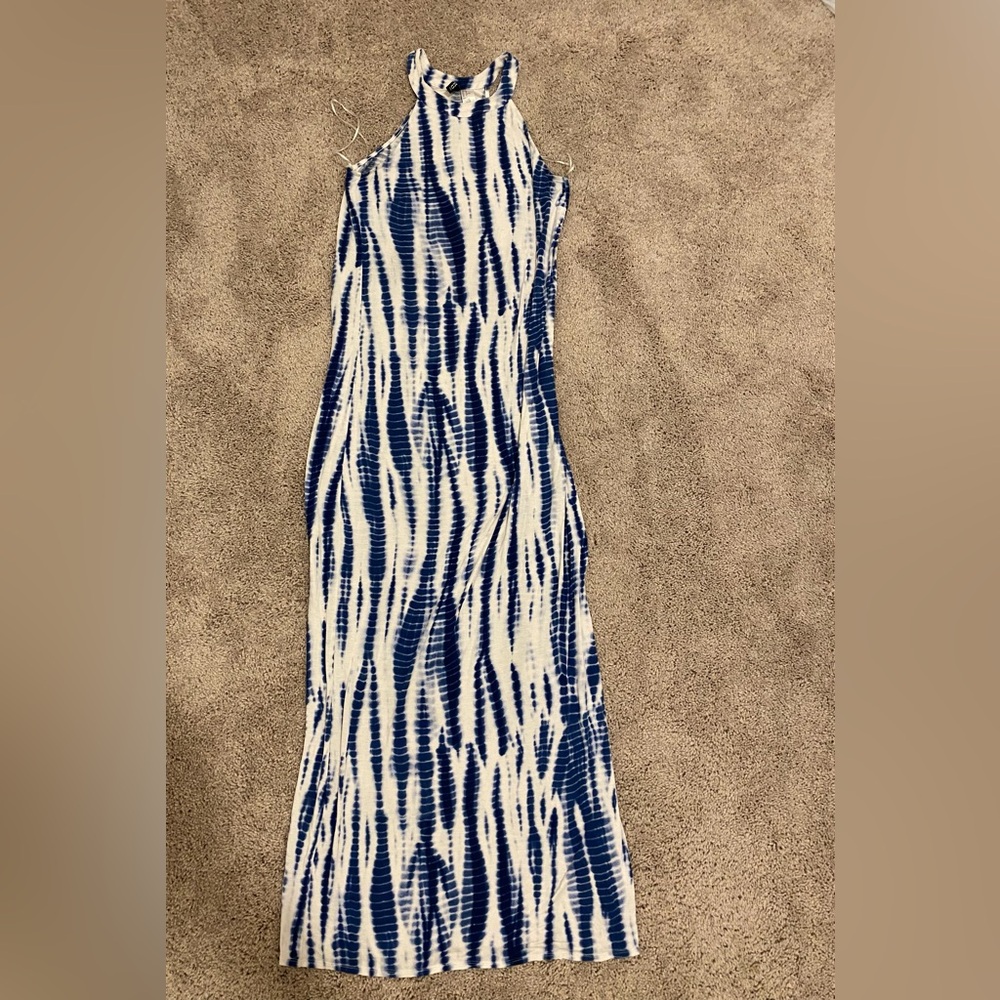 H&M Blue and White Tie-Dye Top
